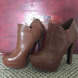 Cute really tall tan/brown booties